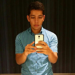 Meet your Posher, Elias alejandro